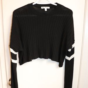 Crop top sweater